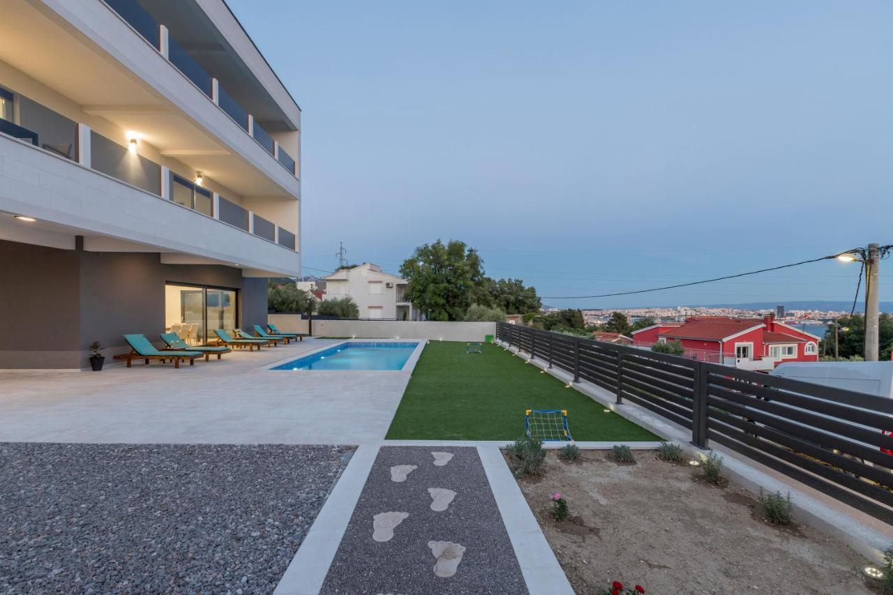 Luxury Villa La Nonna Ana - Heated Pool, Sea View, Near Split Kaštela Extérieur photo