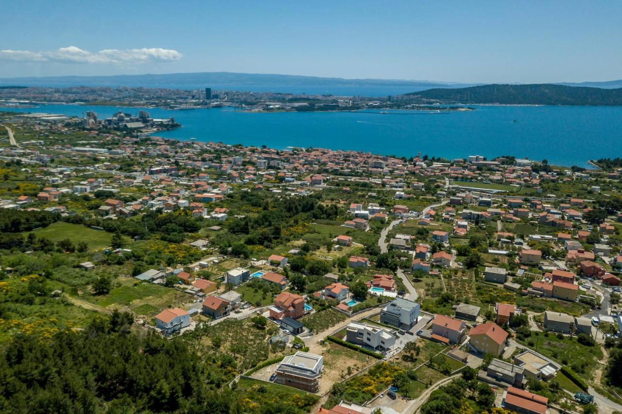 Luxury Villa La Nonna Ana - Heated Pool, Sea View, Near Split Kaštela Extérieur photo